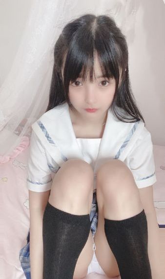 眼里余光都是你